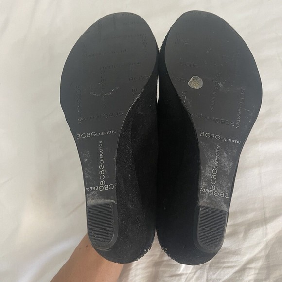 Gorgeous BCBG generation Rhinestone Wedge Heels Size 7 - Picture 4 of 6